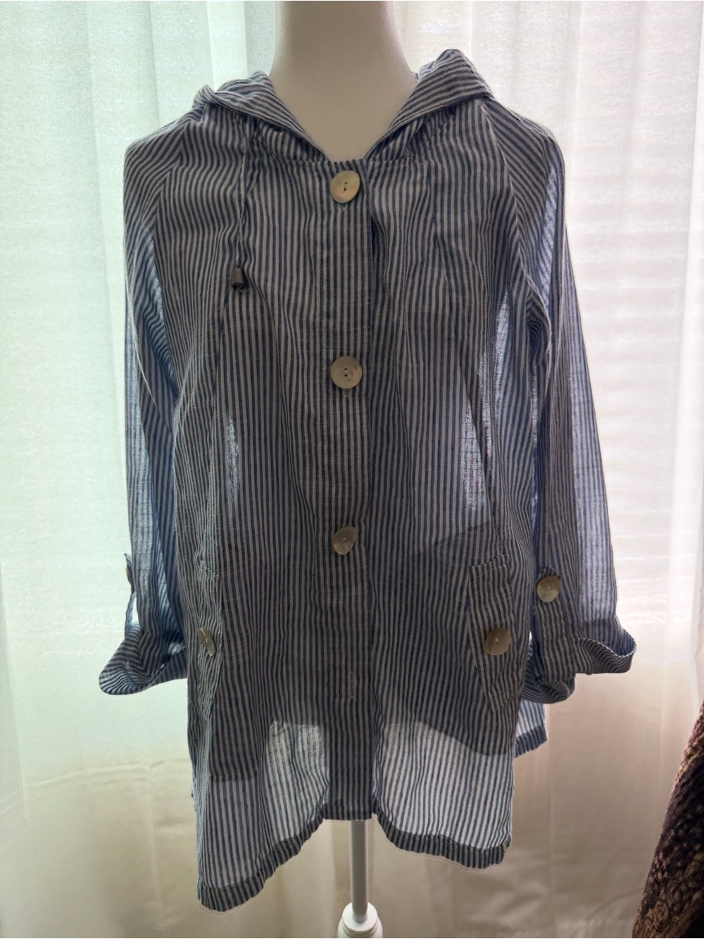 Jones New York Linen Blue and White Striped Lightweight Hooded Button-Up